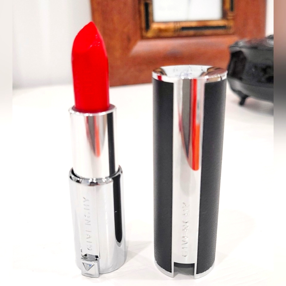 Givenchy Rouge Interdit Silk Matte N306 Carmin Escarpin Lipstick & Free Sample